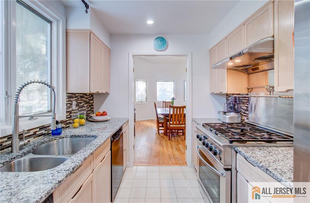 Plainsboro, New Jersey 08540, United States, 2 Bedrooms Bedrooms, ,4 BathroomsBathrooms,Residential,Active,138927