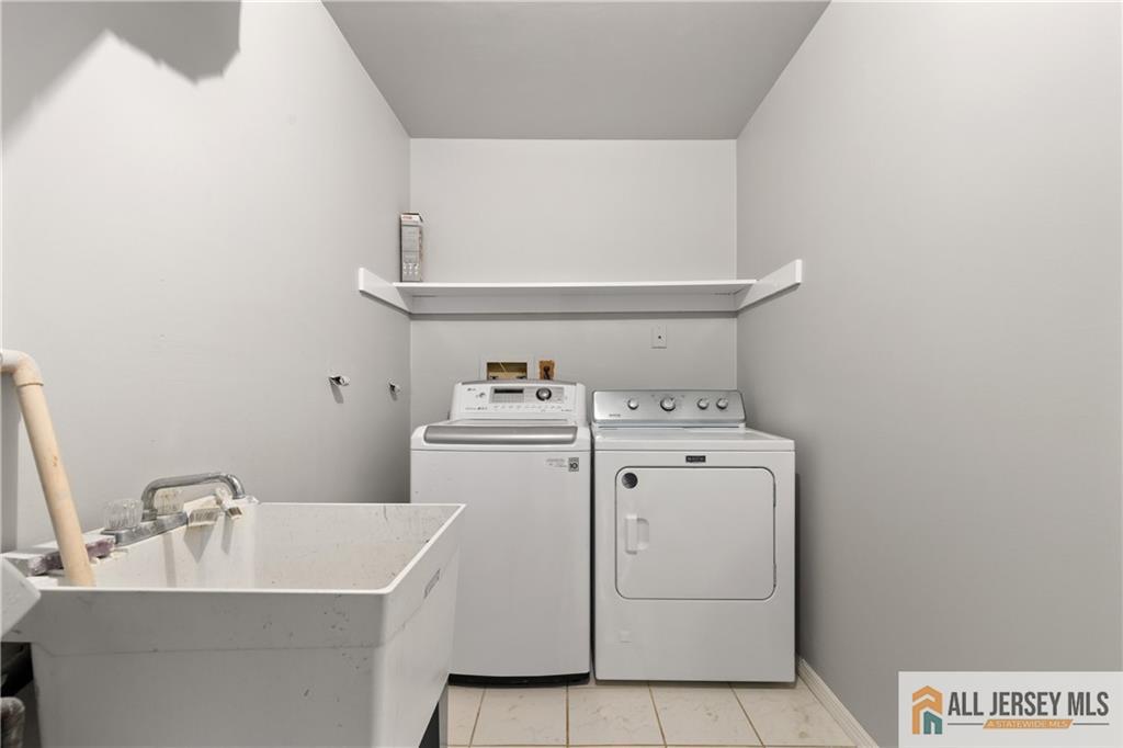 179 Hidden Court, Old Bridge, New Jersey image 28