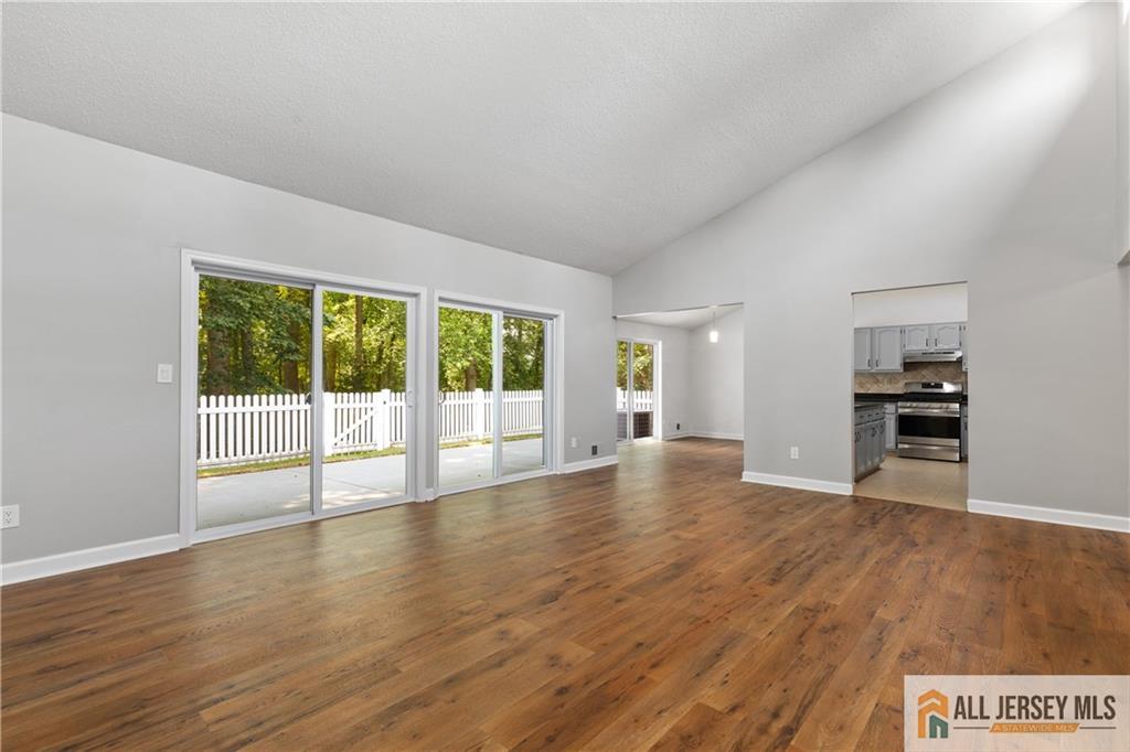 179 Hidden Court, Old Bridge, New Jersey image 6