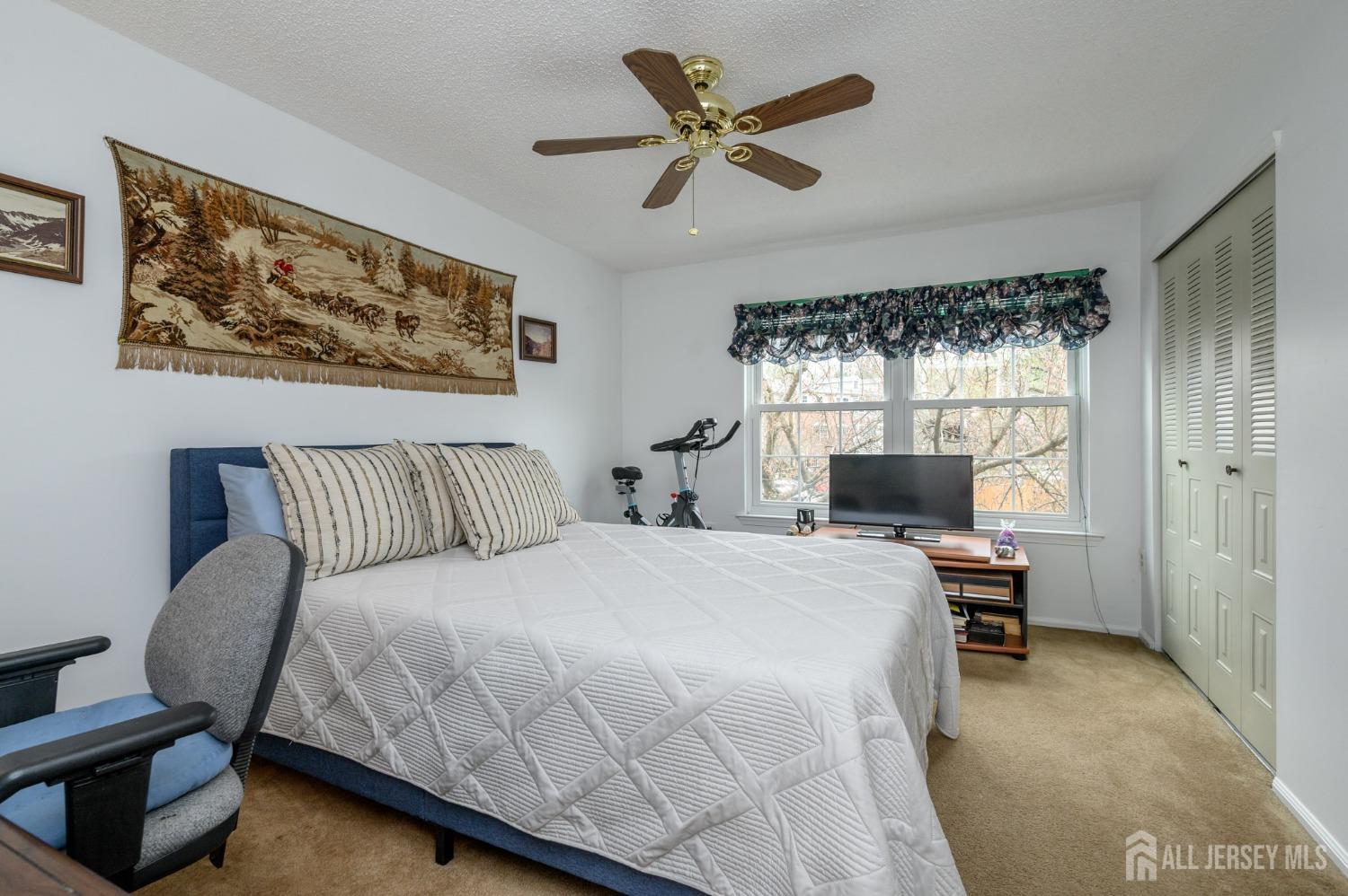 39 Versailles Court, Hamilton, New Jersey image 15