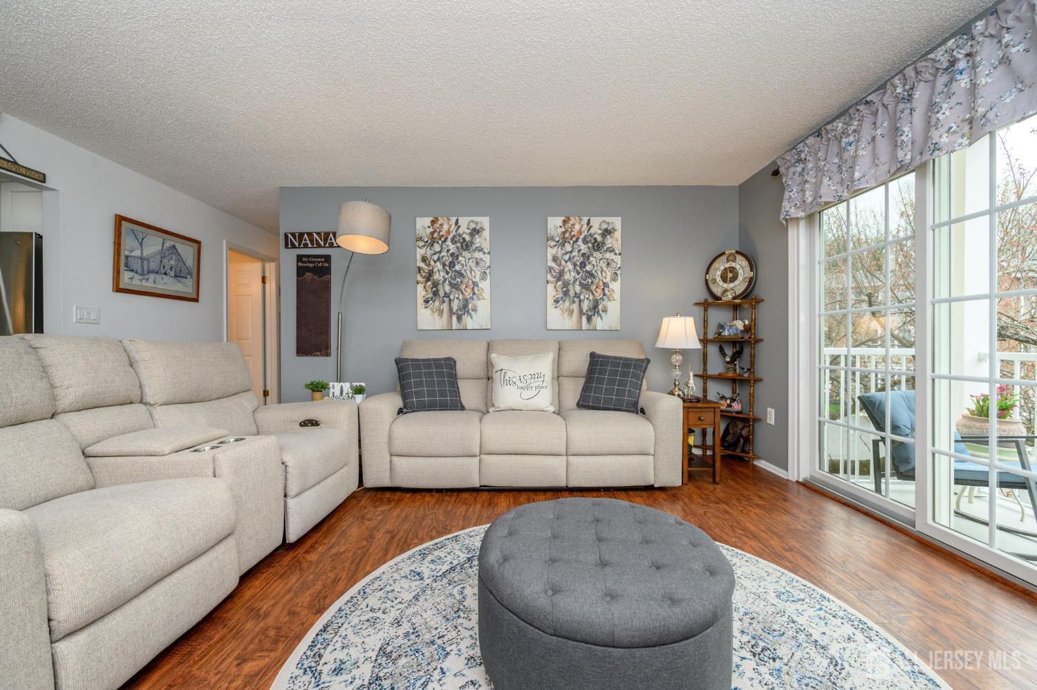 39 Versailles Court, Hamilton, New Jersey image 7