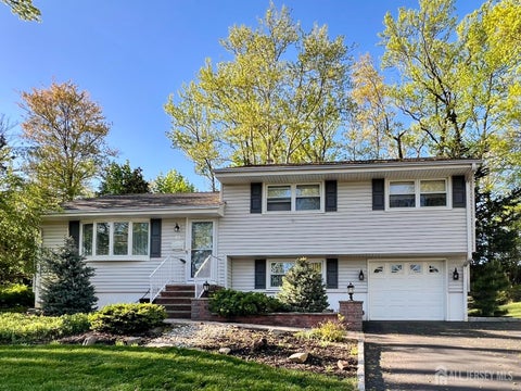 Homes For Sale - 51 Salem Court<br/> Metuchen, NJ 08840