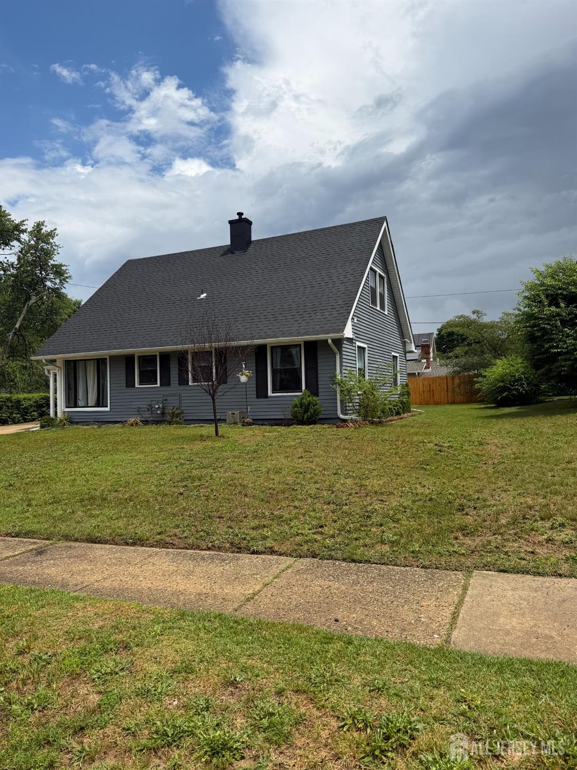 Photo 1 of 24 — 5 Barker Lane, Burlington Twp, NJ 08046