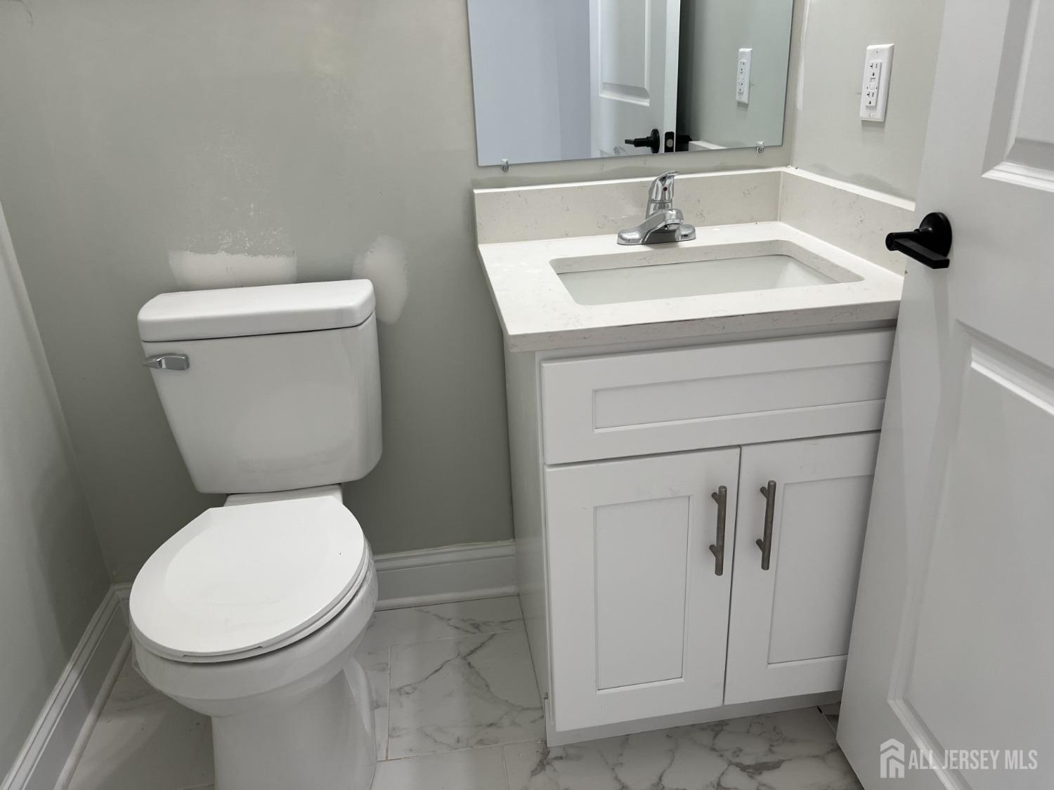 21 Catherine Street, Carteret, New Jersey image 4