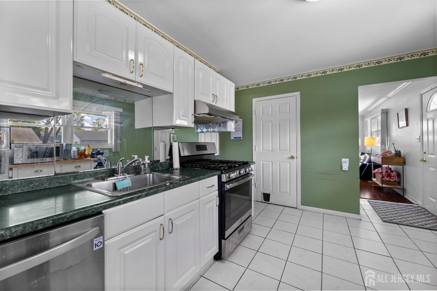 15 Winthrop Road, Edison, New Jersey image 7