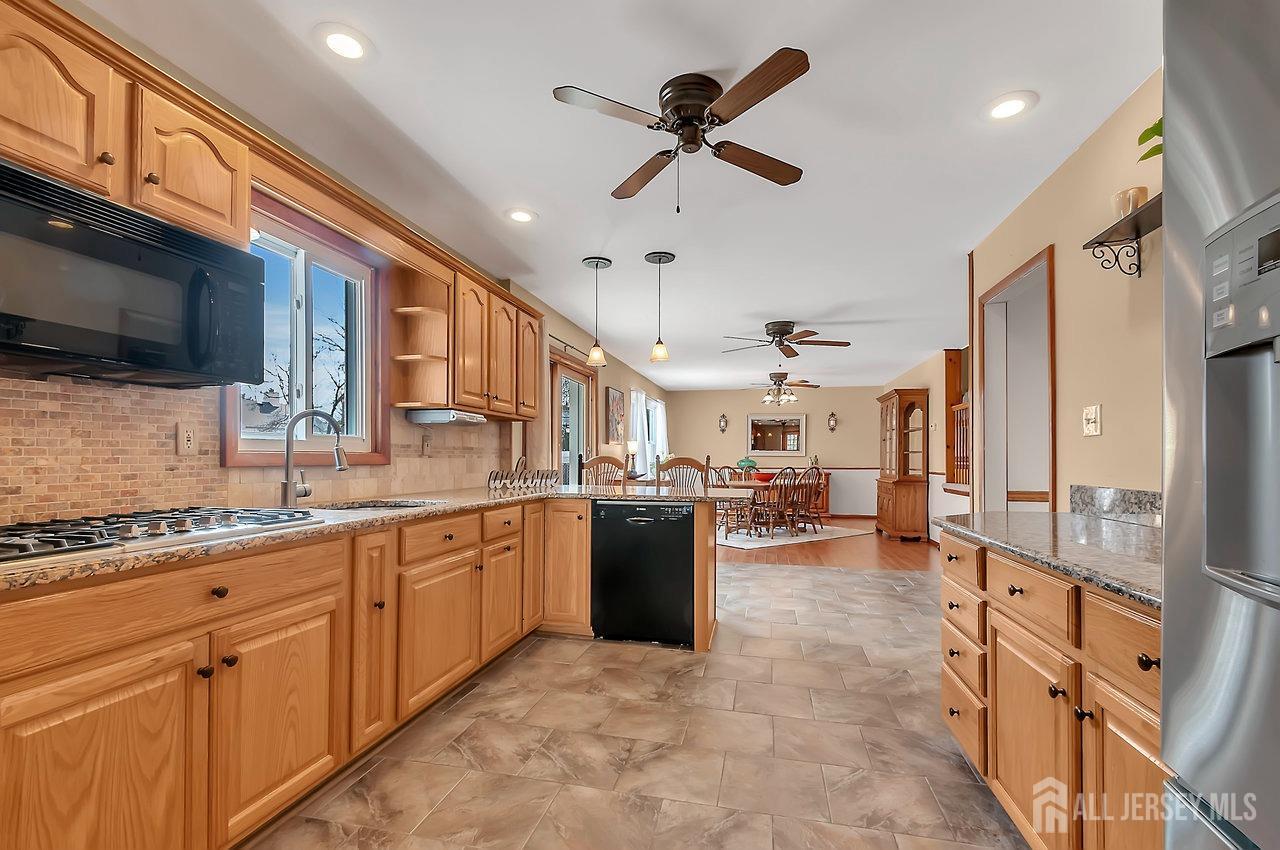 12 Sussex Road, East Brunswick, New Jersey image 11