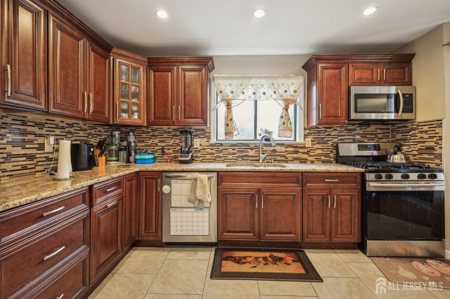 6 Schindler Drive, Old Bridge, New Jersey image 10