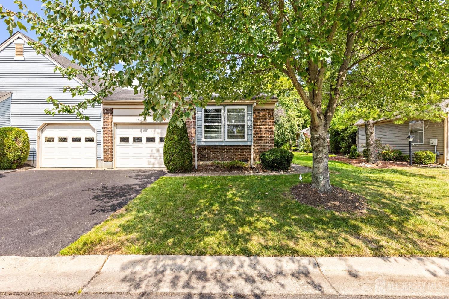 15-A Betsy Ross Drive, Monroe Township, New Jersey image 2