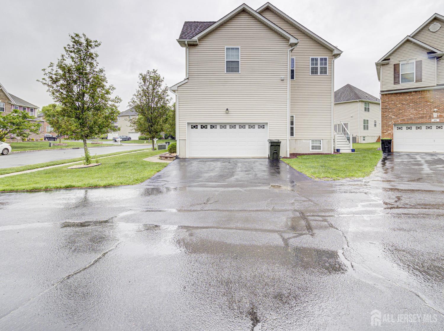 221 Morning Glory Drive, Monroe Township, New Jersey image 2