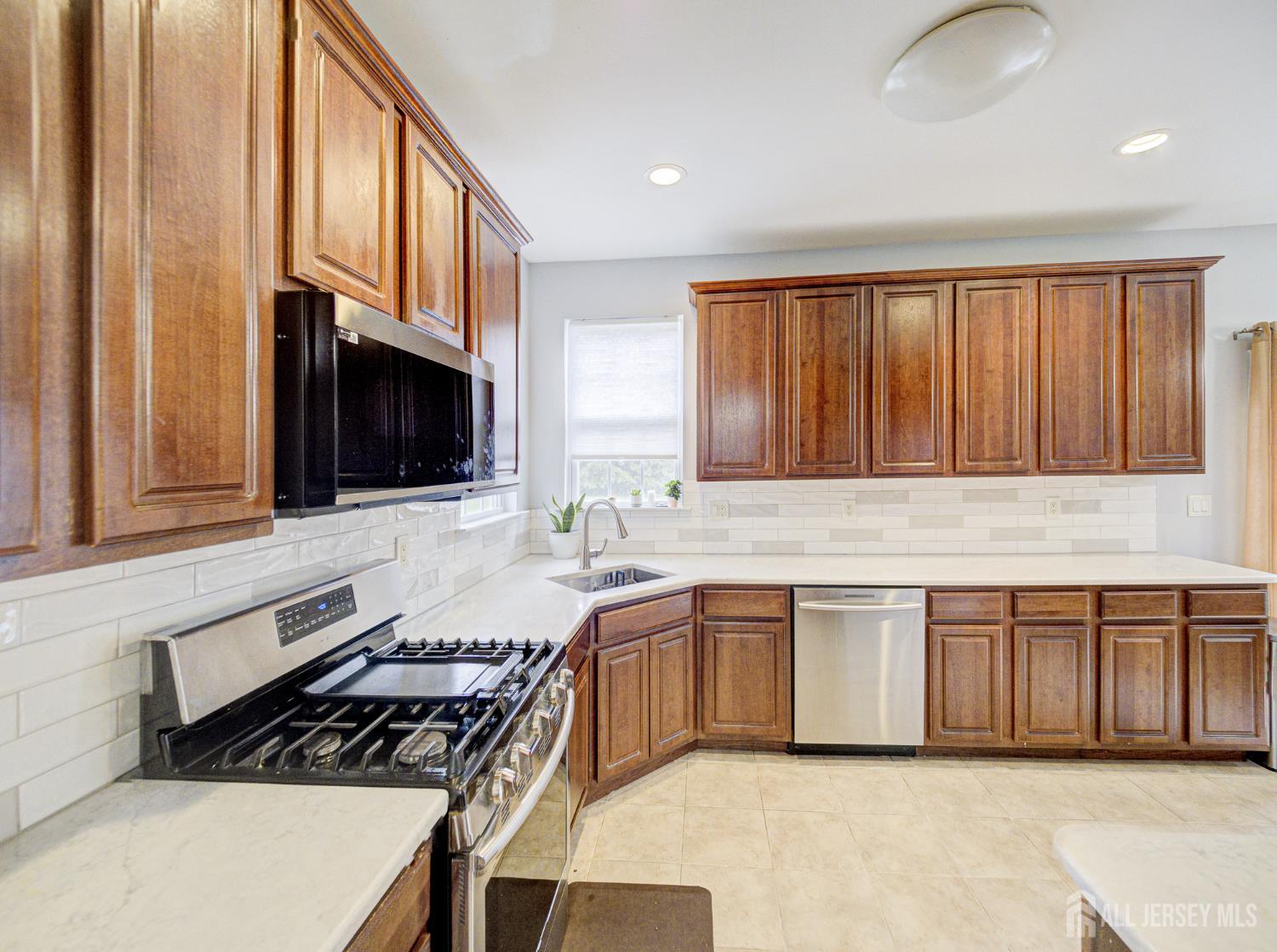 221 Morning Glory Drive, Monroe Township, New Jersey image 12