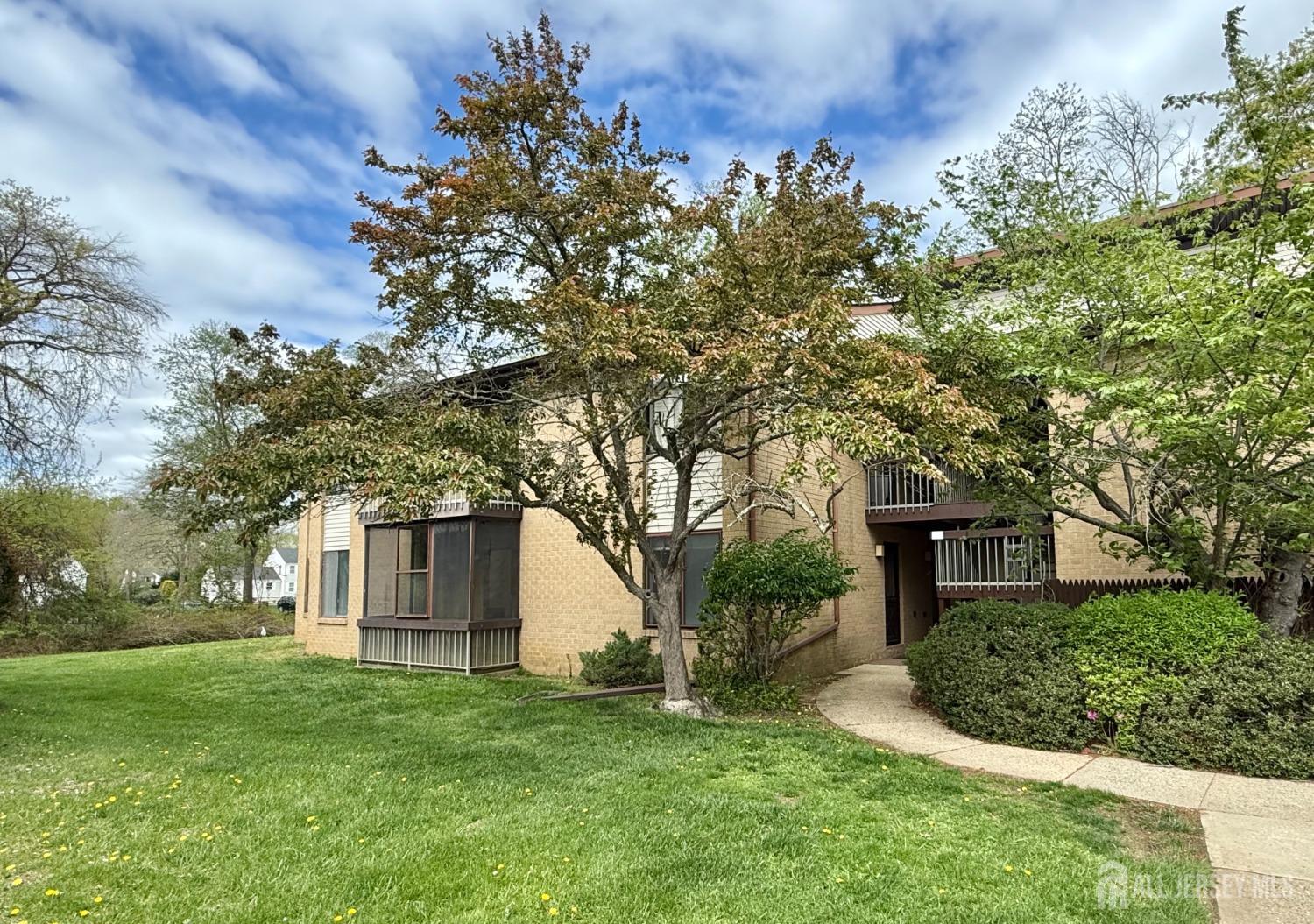 54 Amberly Drive #A, Manalapan, New Jersey image 1