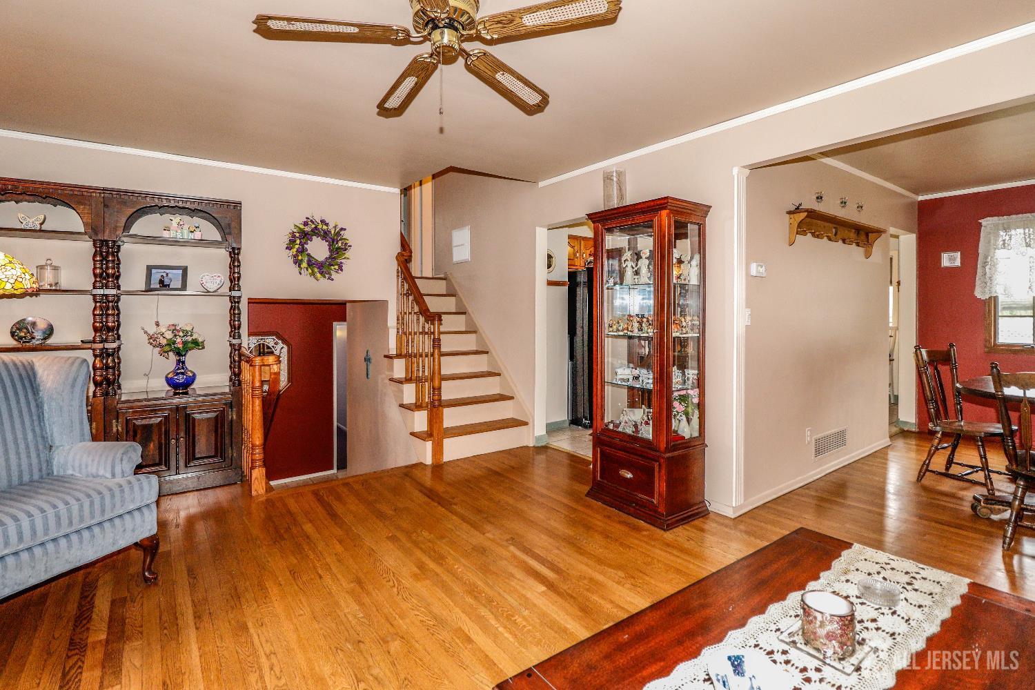 10 Alpine Place, Colonia, New Jersey image 8
