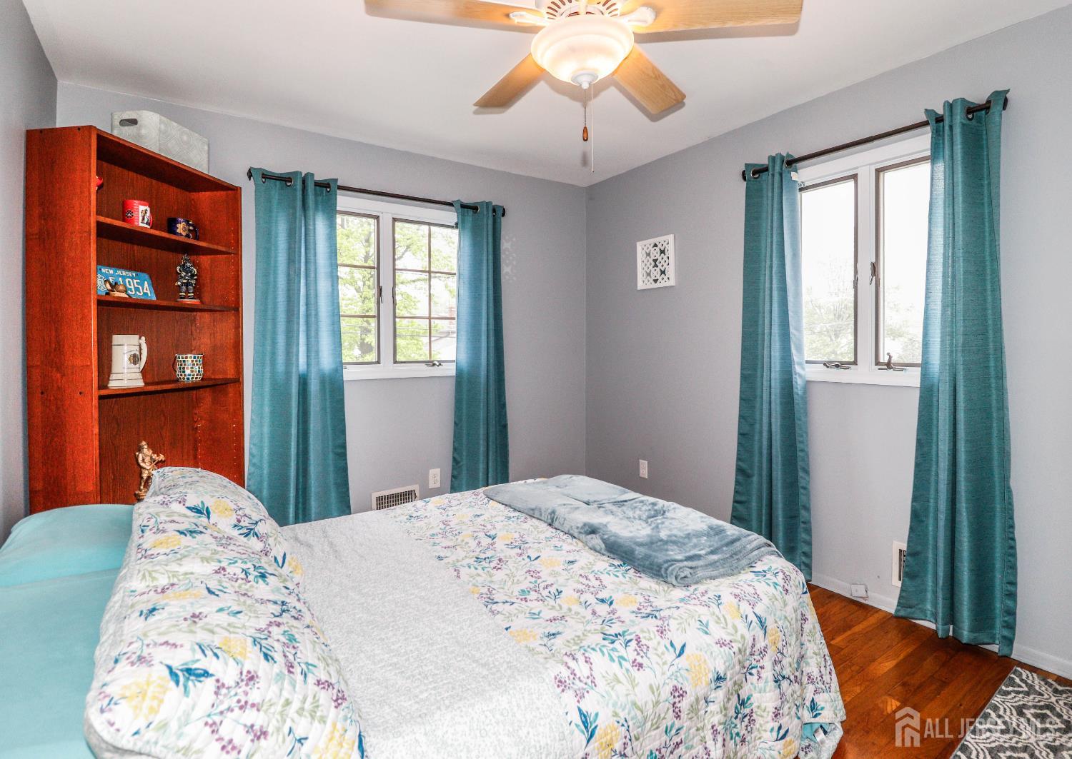 10 Alpine Place, Colonia, New Jersey image 18