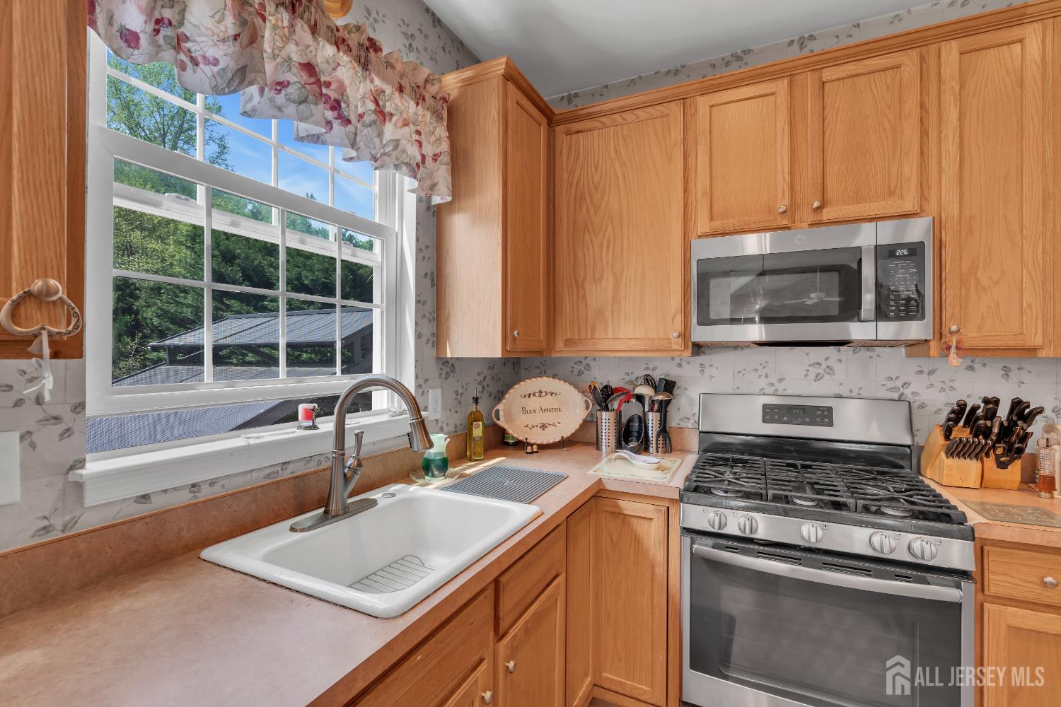 35 Spruce Meadows Drive, Monroe Township, New Jersey image 19