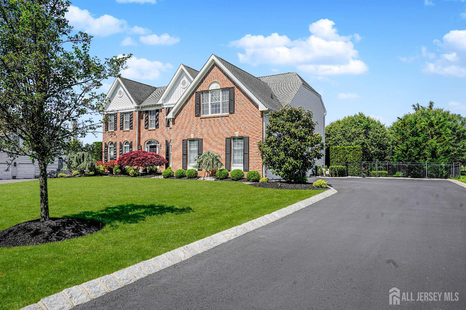 5 Bridle Court, Monroe Township, New Jersey image 2
