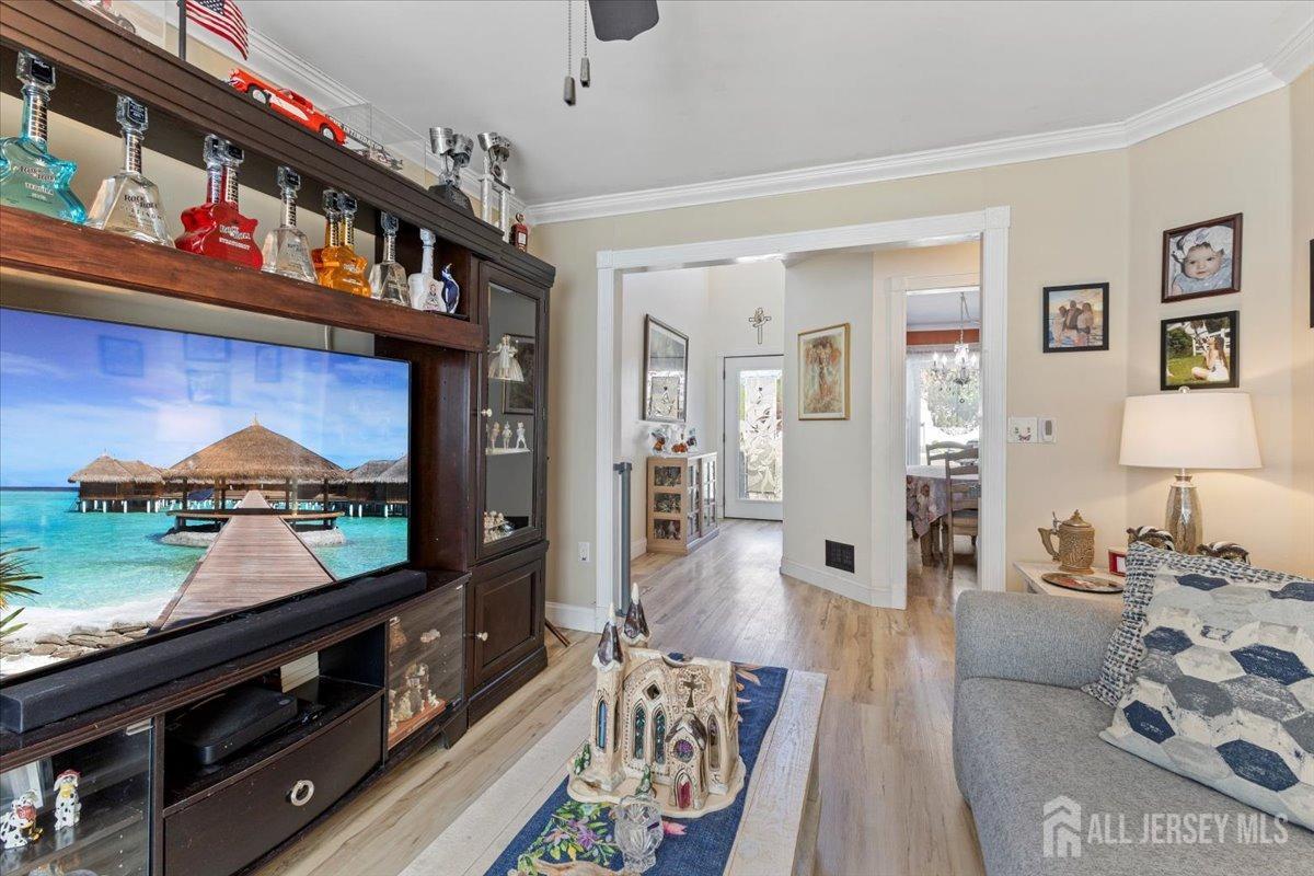 15 Sutton Place, Helmetta, New Jersey image 7