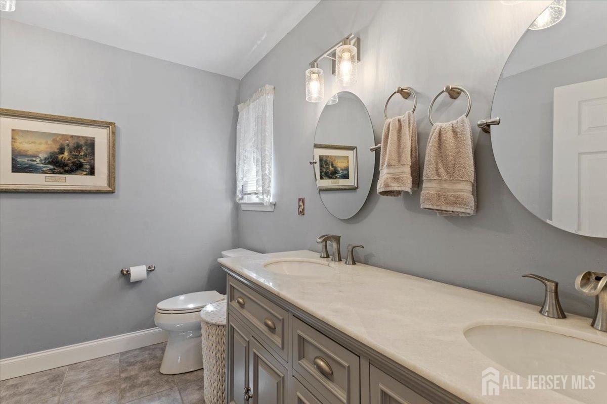15 Sutton Place, Helmetta, New Jersey image 23