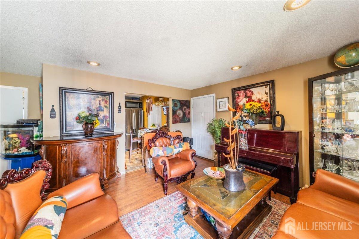 19 Pembrook Avenue, North Brunswick, New Jersey image 3
