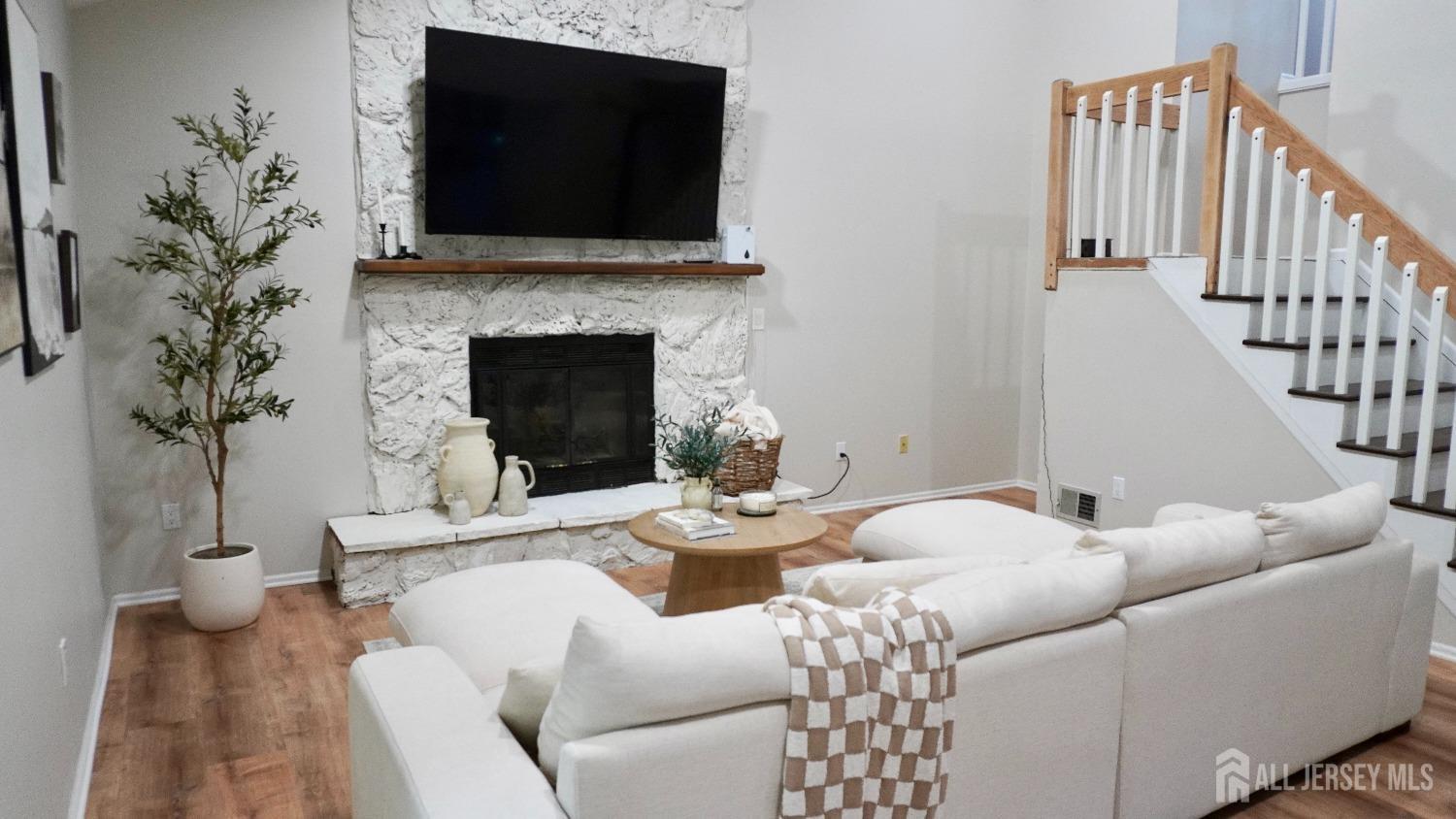 153 Dawn Court, Old Bridge, New Jersey image 2