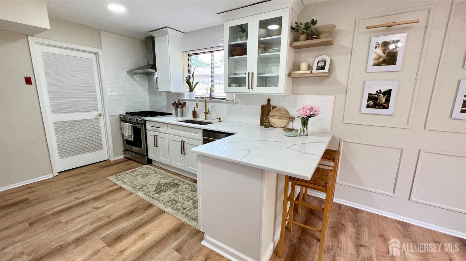153 Dawn Court, Old Bridge, New Jersey image 4