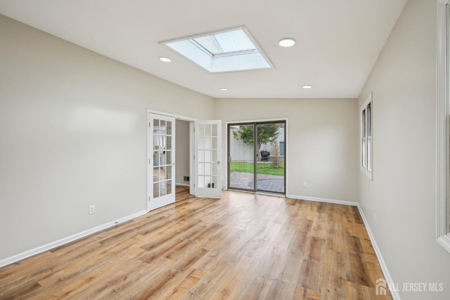 153 Dawn Court, Old Bridge, New Jersey image 15