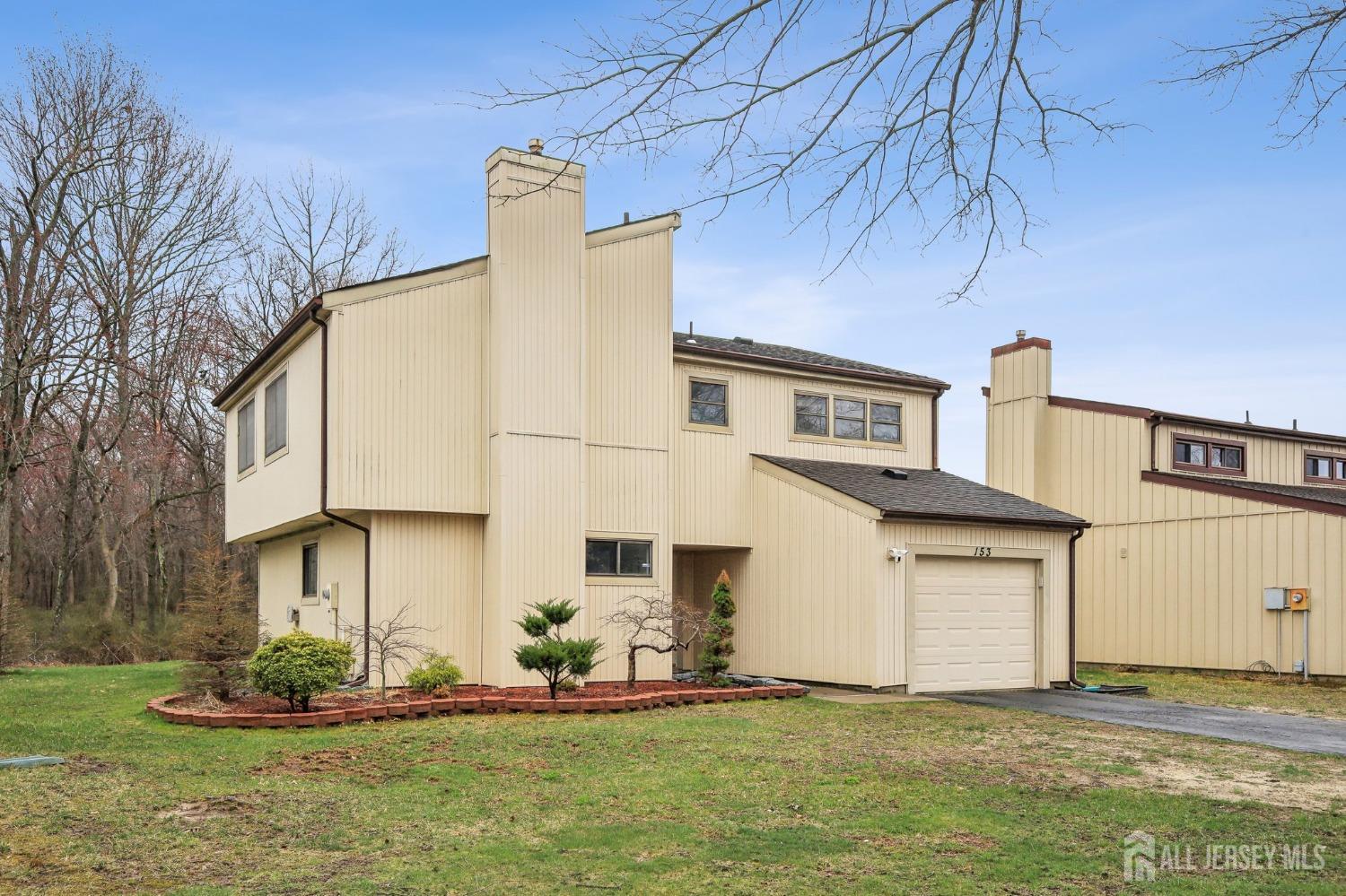 153 Dawn Court, Old Bridge, New Jersey image 1