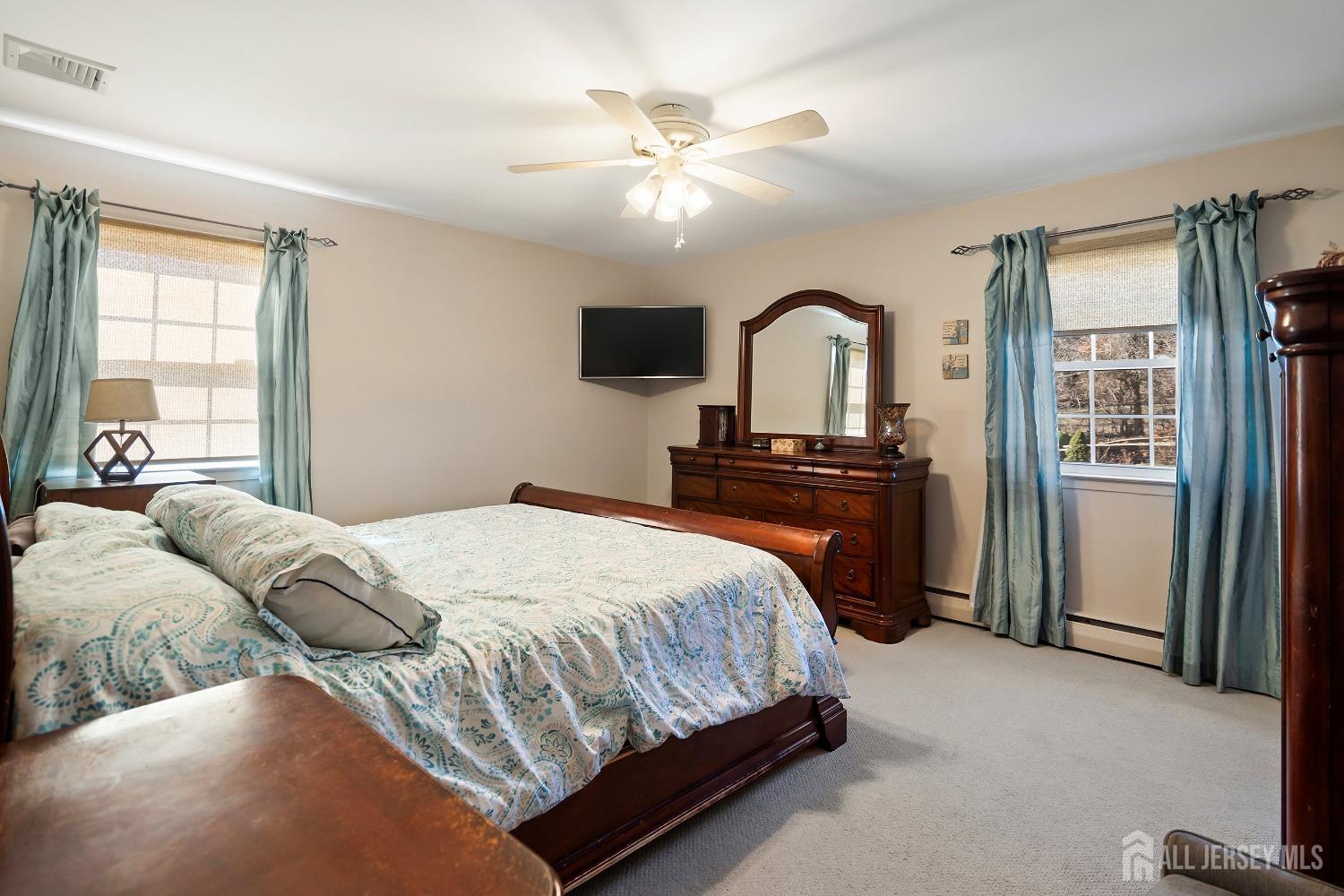 108 Colonia Road, Colonia, New Jersey image 20