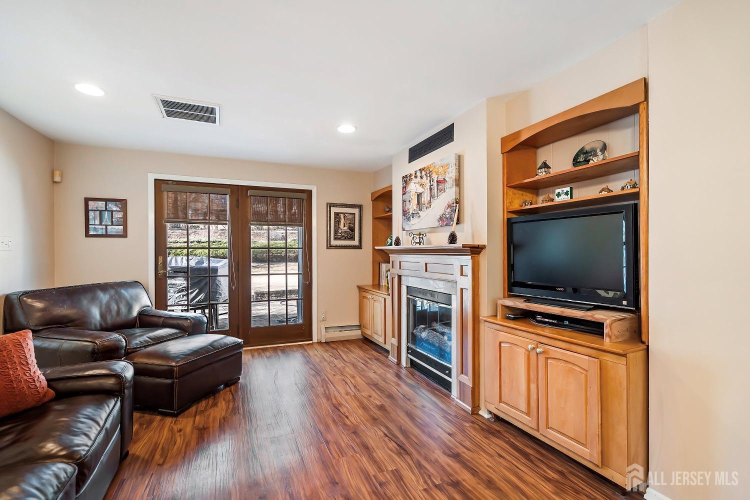 108 Colonia Road, Colonia, New Jersey image 6