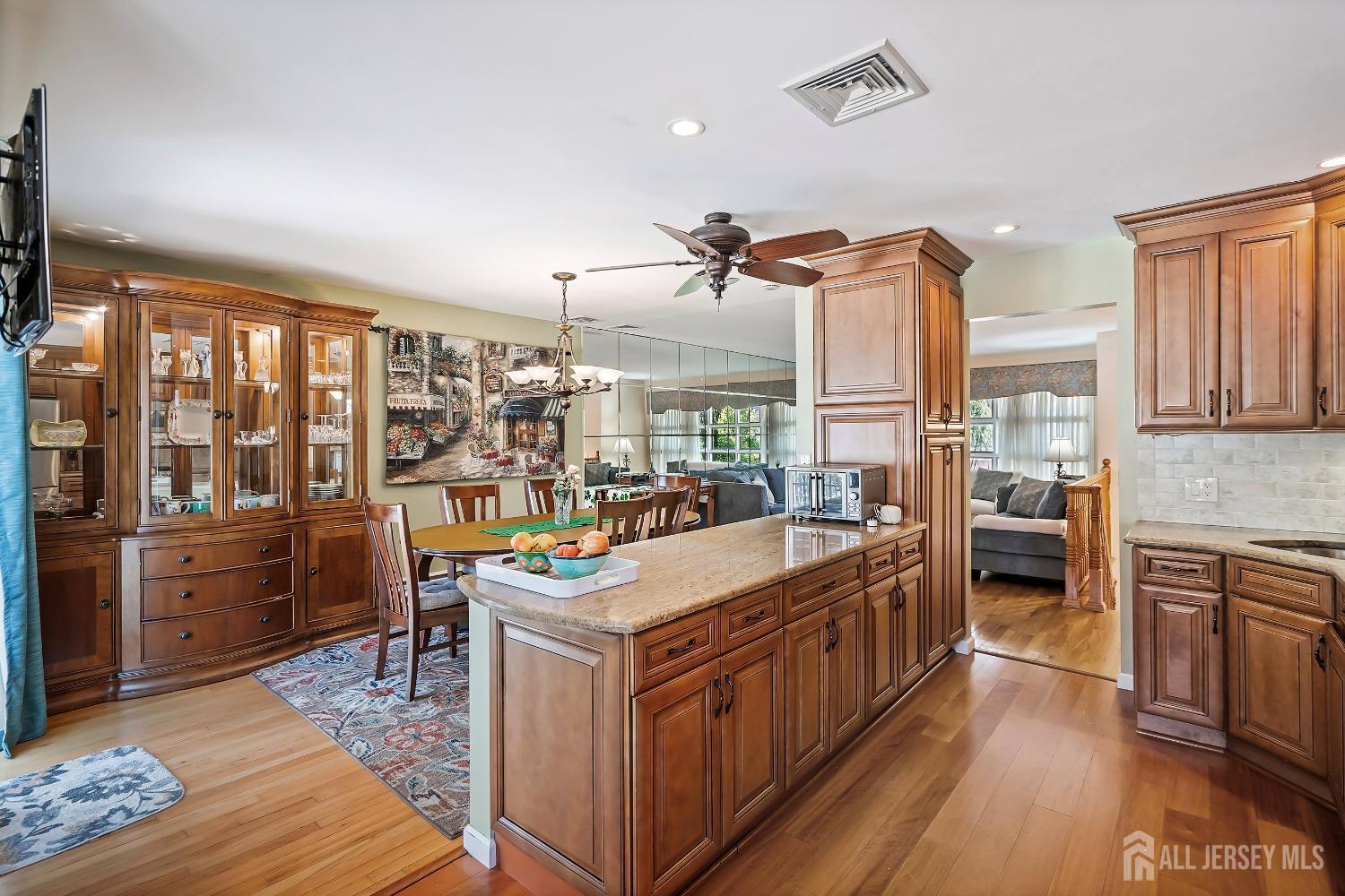 108 Colonia Road, Colonia, New Jersey image 16