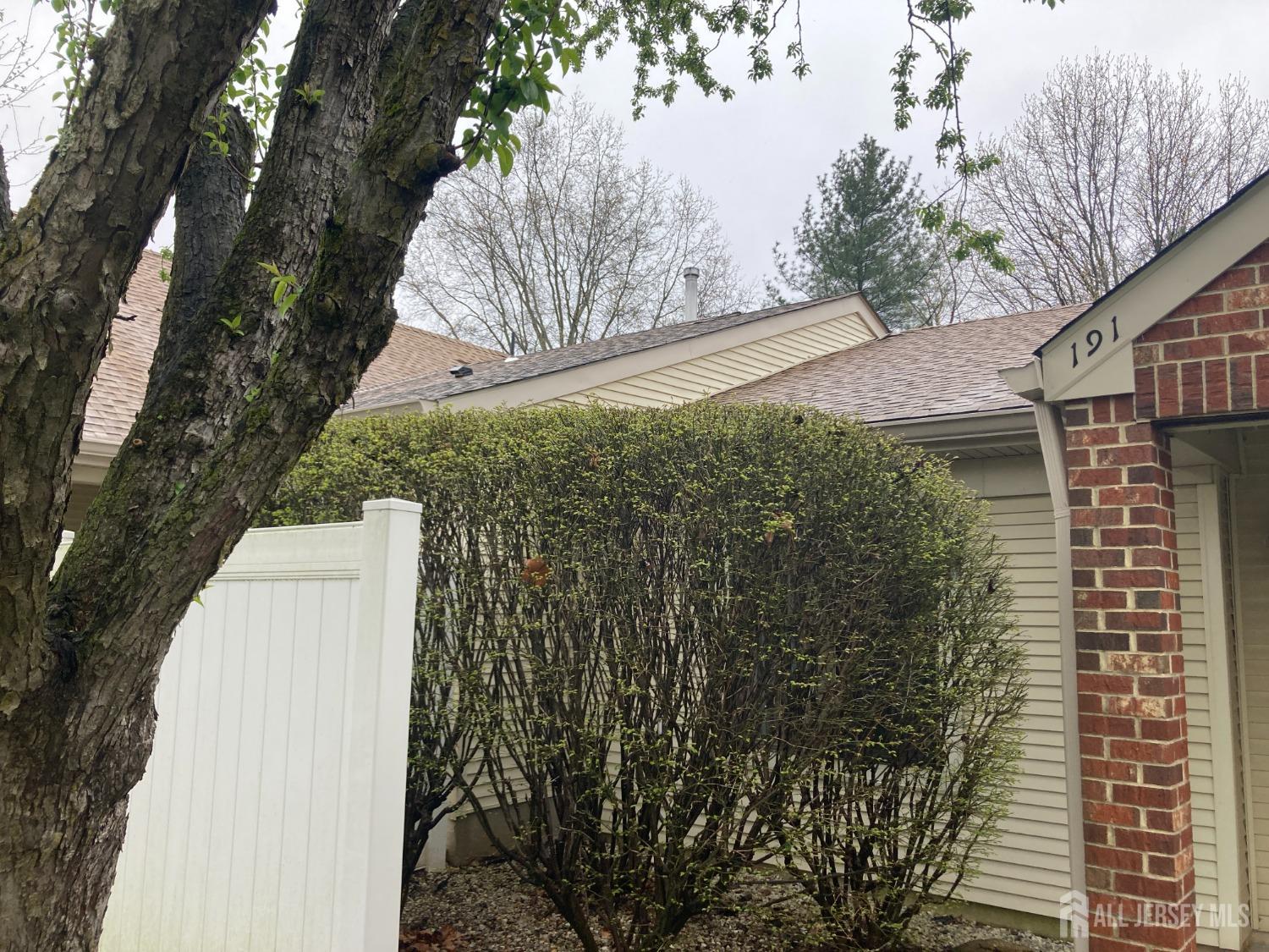 191 Wycoff Way, East Brunswick, New Jersey image 19