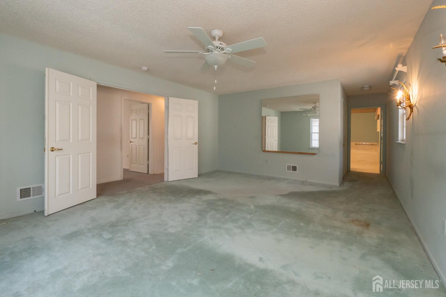 218 N Pondview Boulevard, Monroe Township, New Jersey image 35