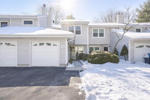 Condo For Sale - 27 Sandpiper Drive<br/> Sayreville, NJ 08859