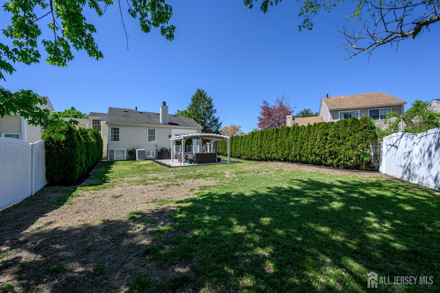 18 Hunters Pointe Rd, Middletown, New Jersey image 33
