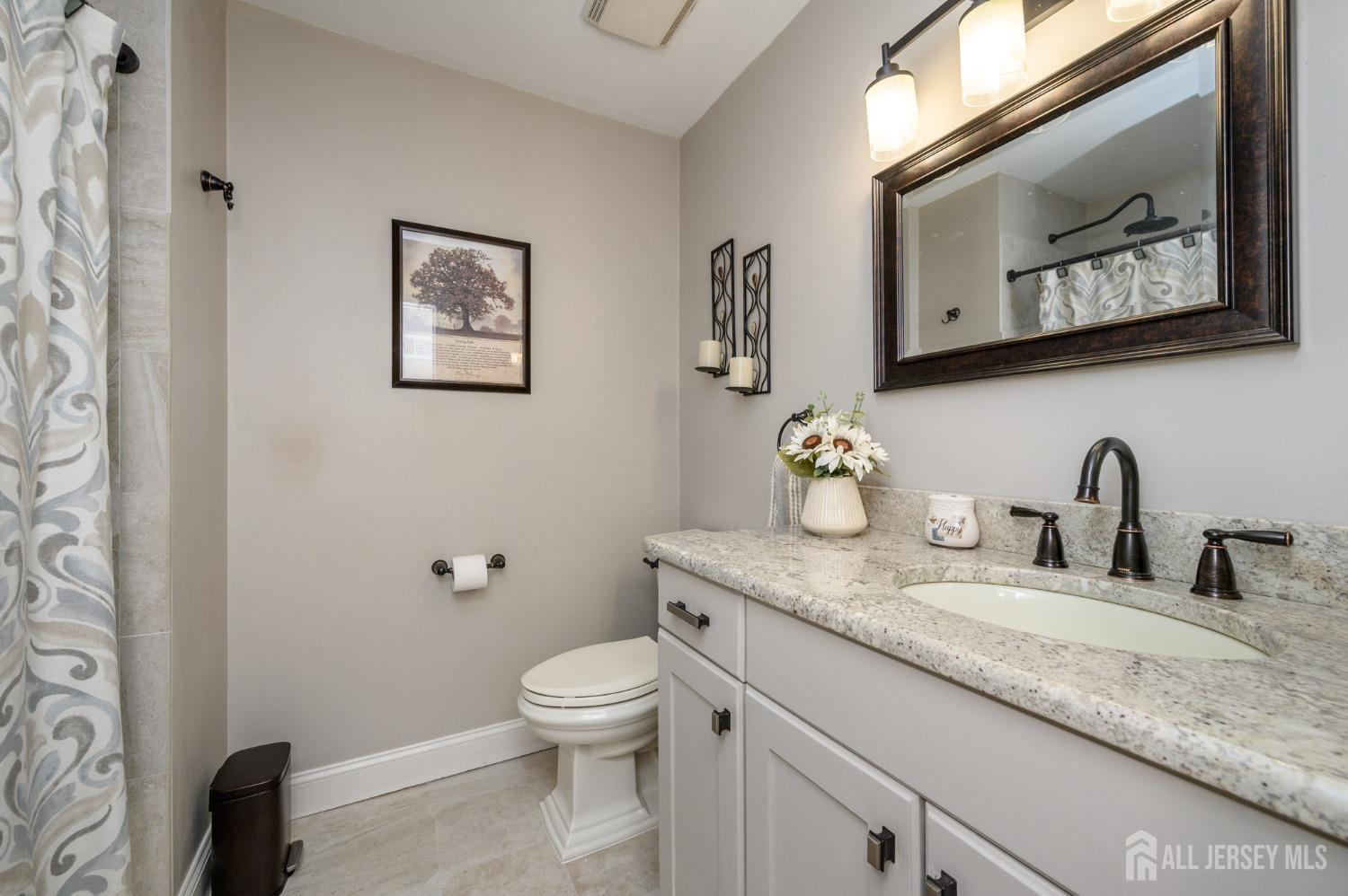 18 Hunters Pointe Rd, Middletown, New Jersey image 19