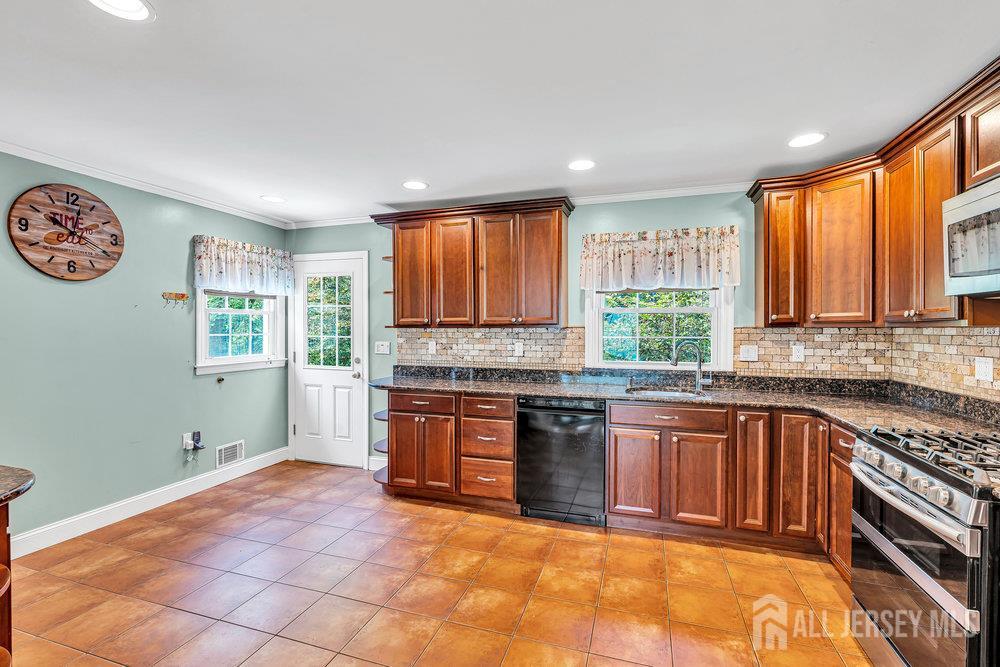 166 S Lake Drive, Red Bank, New Jersey image 21
