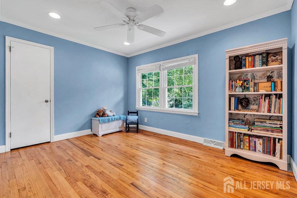 166 S Lake Drive, Red Bank, New Jersey image 18