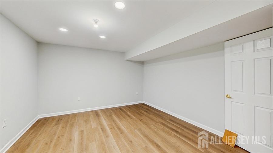 46 Carriage Drive, Piscataway, New Jersey image 40
