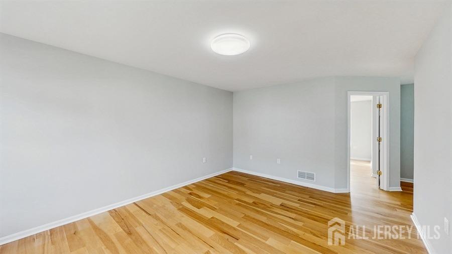 46 Carriage Drive, Piscataway, New Jersey image 4