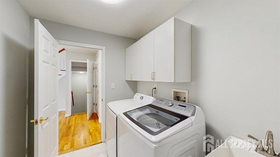 46 Carriage Drive, Piscataway, New Jersey image 18