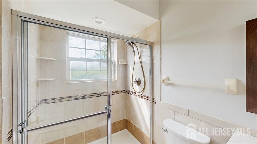 46 Carriage Drive, Piscataway, New Jersey image 17