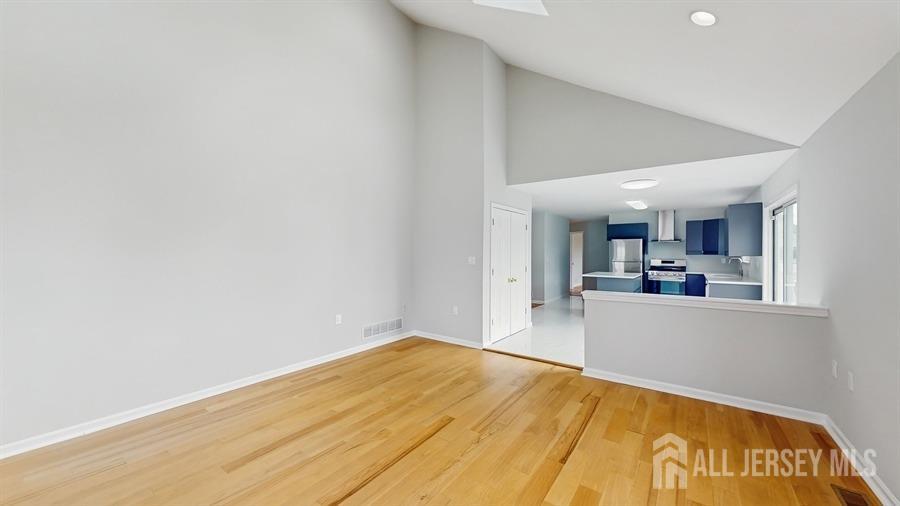 46 Carriage Drive, Piscataway, New Jersey image 12