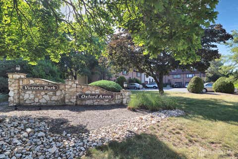 Condo For Sale - 3906 Victoria Court<br/> Edison, NJ 08817