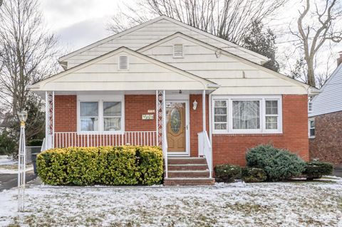 Homes For Sale - 713 1st Street<br/> Dunellen, NJ 08812