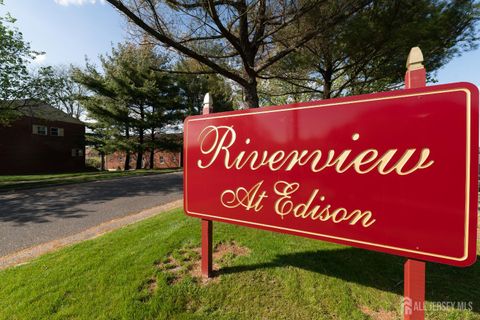 Homes For Sale - 6 York Drive #5A<br/> Edison, NJ 08817