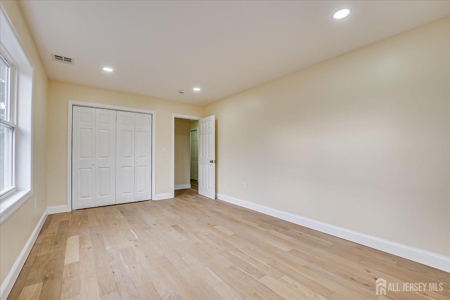 24 Savoy Street, Colonia, New Jersey image 34