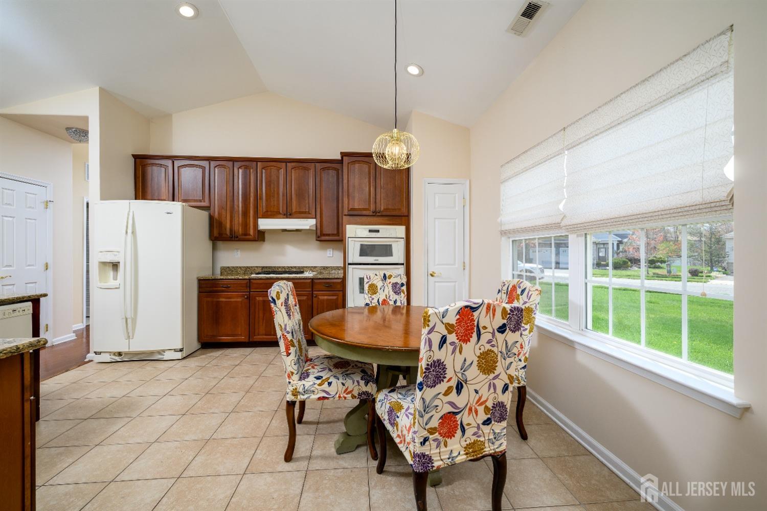 236 Valencia Drive, Monroe Township, New Jersey image 5