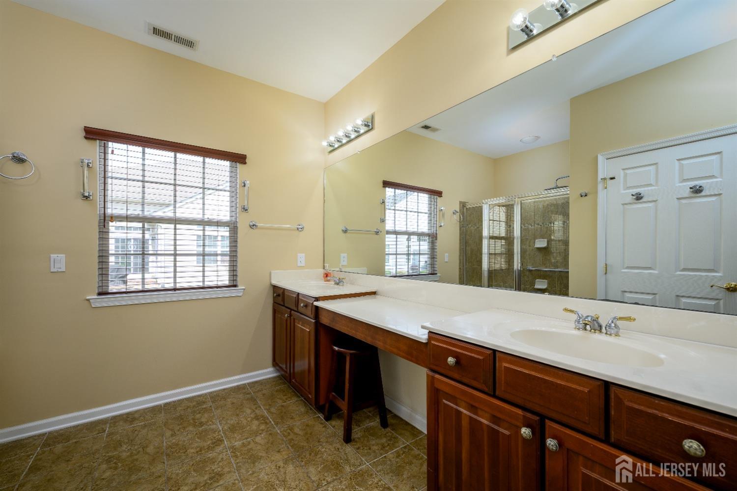 236 Valencia Drive, Monroe Township, New Jersey image 26