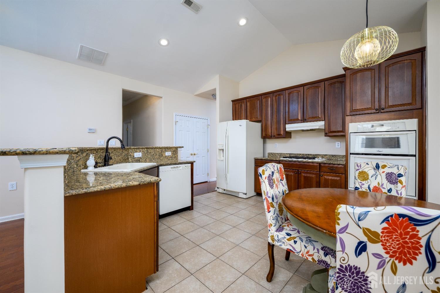 236 Valencia Drive, Monroe Township, New Jersey image 6