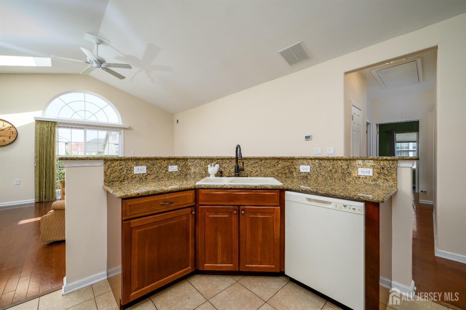 236 Valencia Drive, Monroe Township, New Jersey image 8