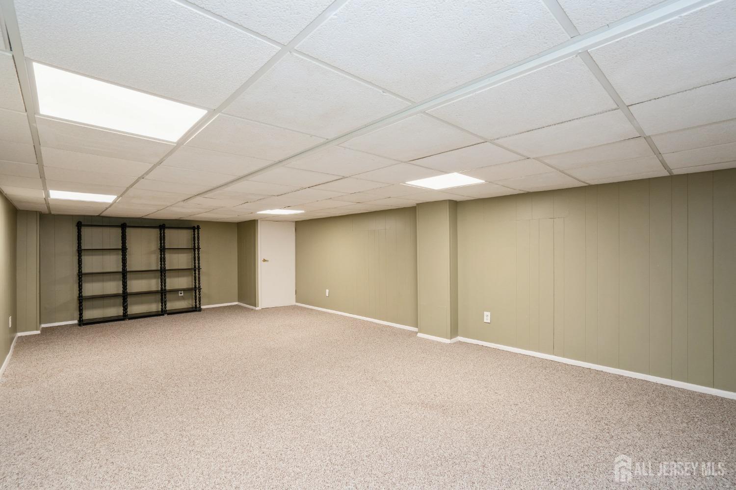 8 Appletree Lane, East Brunswick, New Jersey image 29